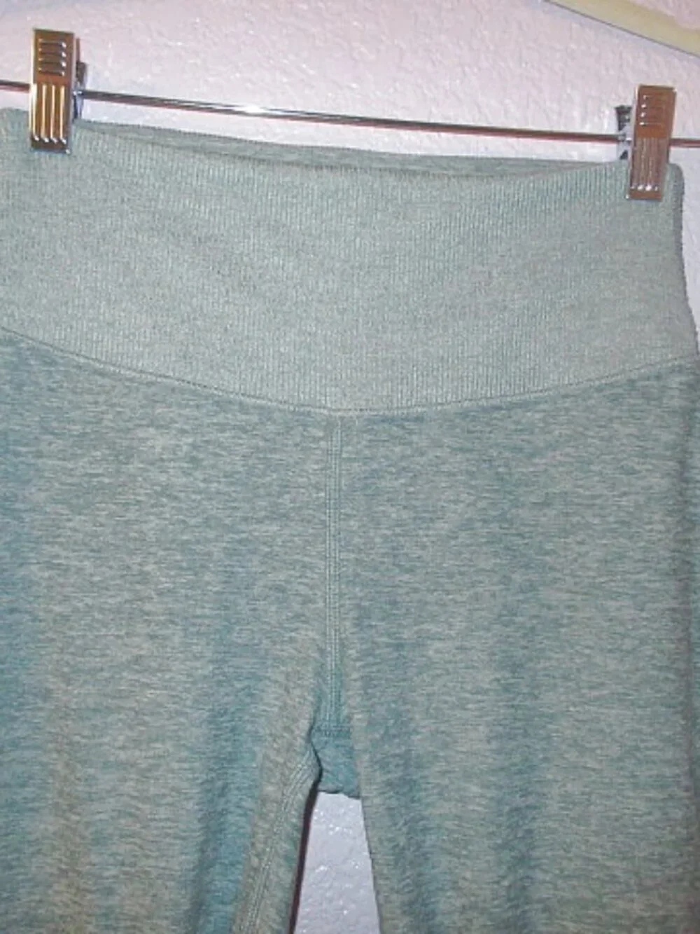 Alo Yoga Goddess Leggings Size S Sage Green High Waist Sculpting Stretch Ribbed